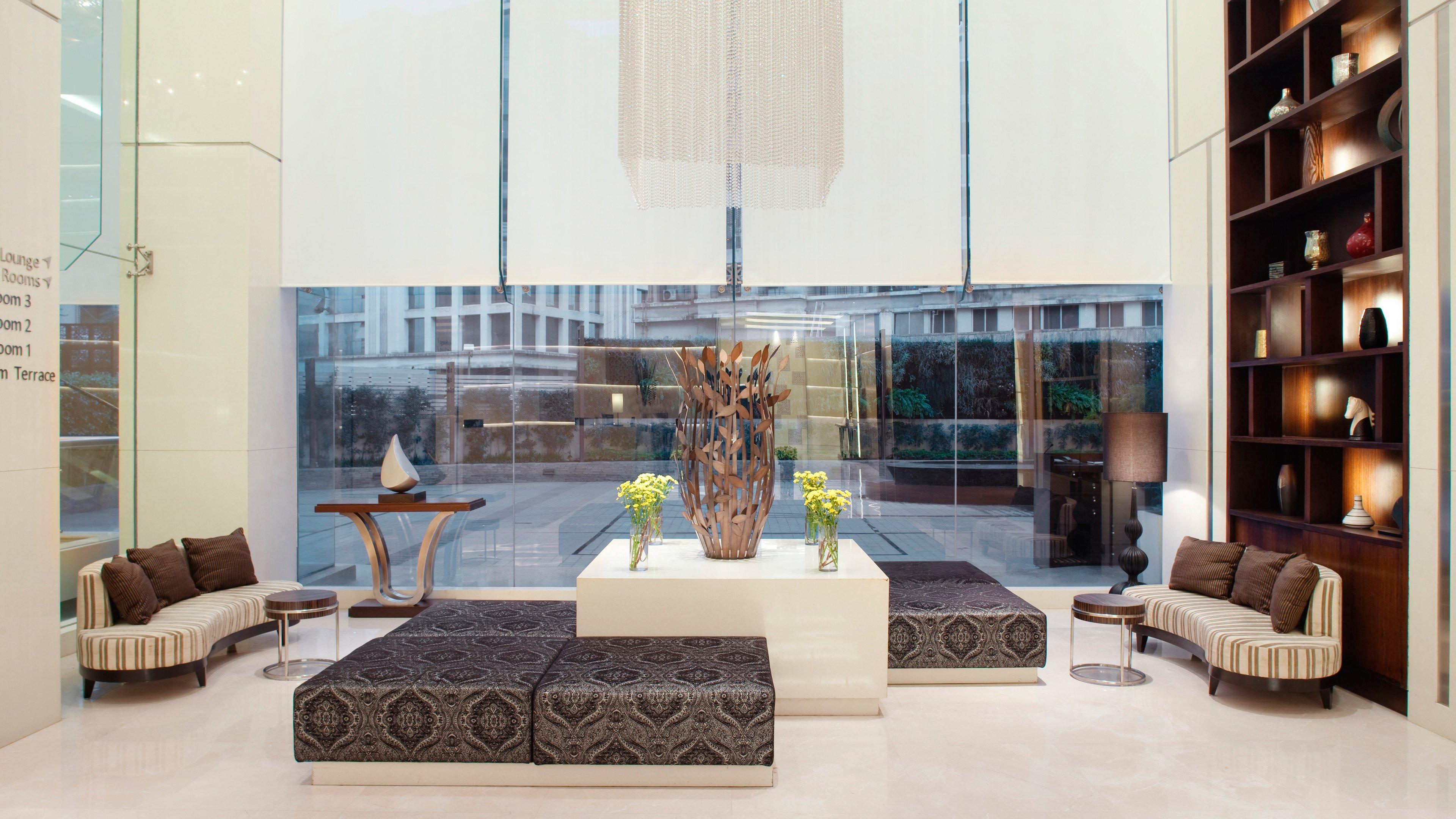 Holiday Inn Mumbai International Airport By Ihg Exterior foto The lobby